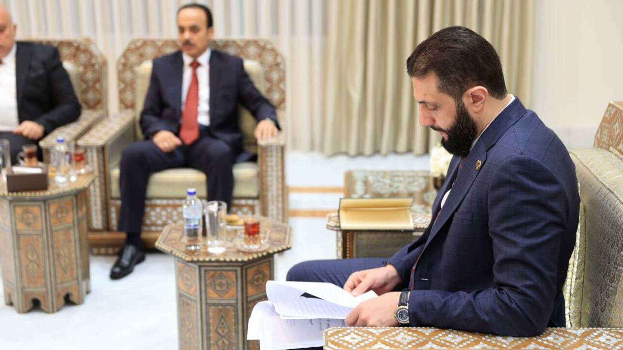 الإعلام العربي داخل قصر دمشق... الشرع يكشف عن خطوط حمراء في السويداء واتفاق أمني مع إسرائيل