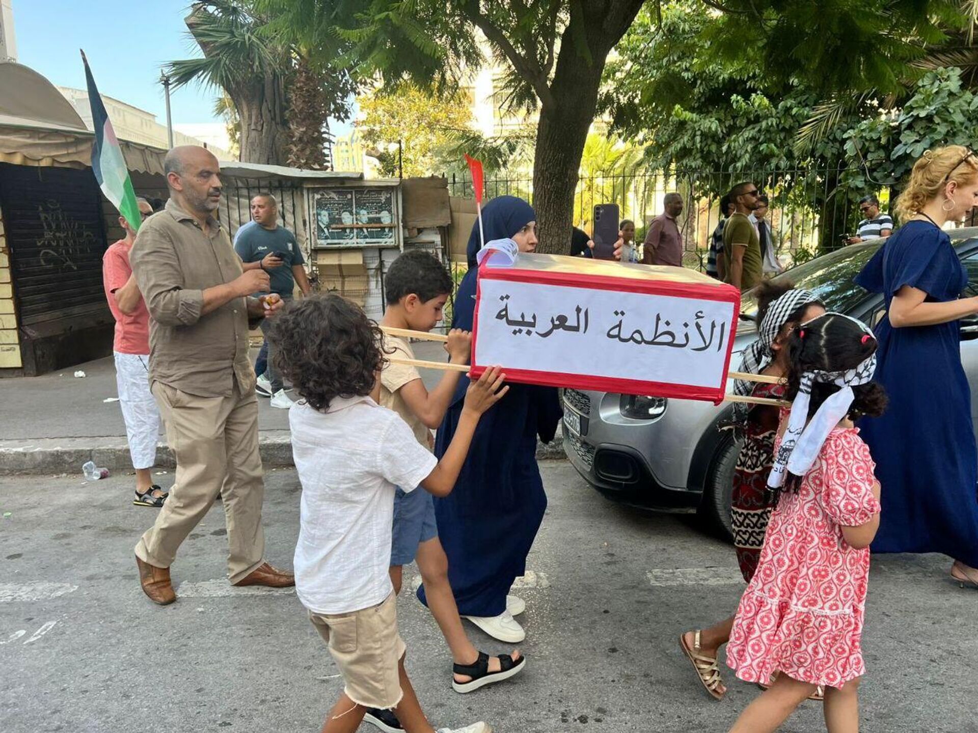 تونس تنتفض لأجل غزة.. مسيرة حاشدة تندد بالحرب والتجويع وتدعو لكسر الصمت الدولي - سبوتنيك عربي, 1920, 20.07.2025
