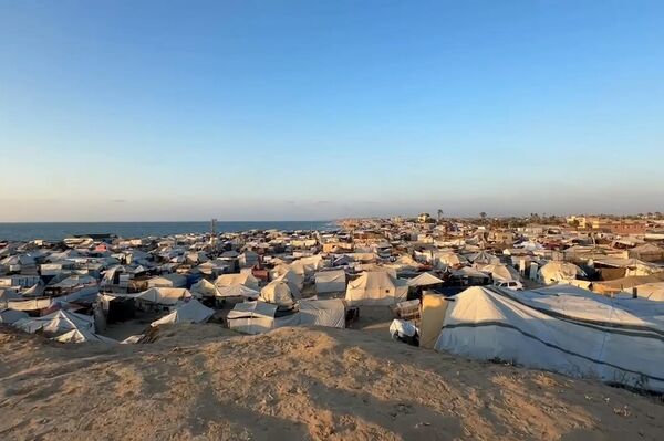 المدينة الإنسانية في رفح نكبة جديدة تلوح في الأفق والفلسطينيون يتمسكون في البقاء فوق أرضهم - سبوتنيك عربي