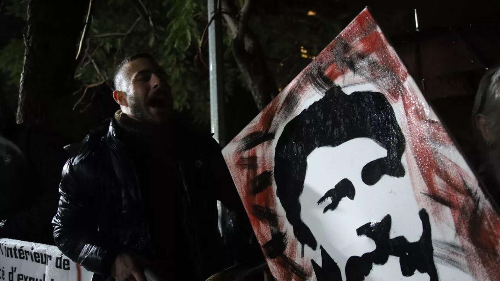 بث مباشر... وصول الناشط السياسي اللبناني جورج عبد الله إلى بلاده بعد 40 عاما من السجن