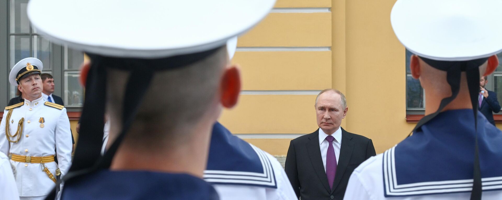 زيارة عمل للرئيس الروسي فلاديمير بوتين إلى سانت بطرسبورغ - سبوتنيك عربي, 1920, 27.07.2025