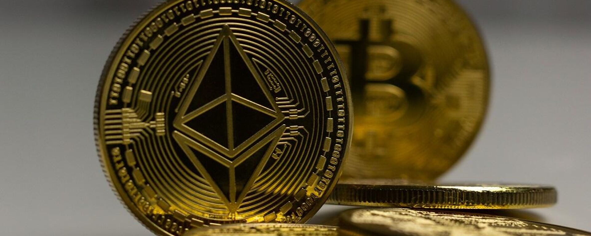 رمز معدن الإيثريوم رمز معدن الإيثريوم - سبوتنيك عربي, 1920, 28.07.2025