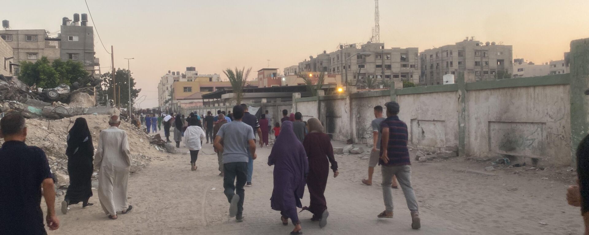 الحصول على كيس الطحين في قطاع غزة مخاطرة يدفعها الجوع قد تنتهي بالموت - سبوتنيك عربي, 1920, 30.07.2025