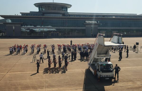 احتفال بوصول أول رحلة جوية مباشرة من موسكو إلى بيونغ يانغ، التي أقلعت، من مطار "شيريميتيفو " الدولي في موسكو في أول رحلة تربط بين موسكو وبيونغ يانغ. - سبوتنيك عربي