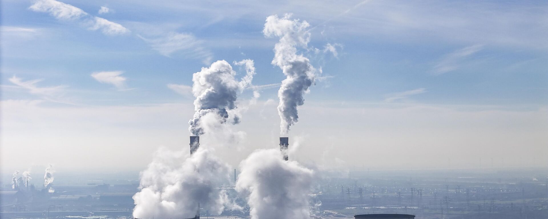 تعمل محطة هوانينغ هوايين للطاقة في مدينة هواي آن، مقاطعة جيانغسو، الصين - سبوتنيك عربي, 1920, 28.07.2025