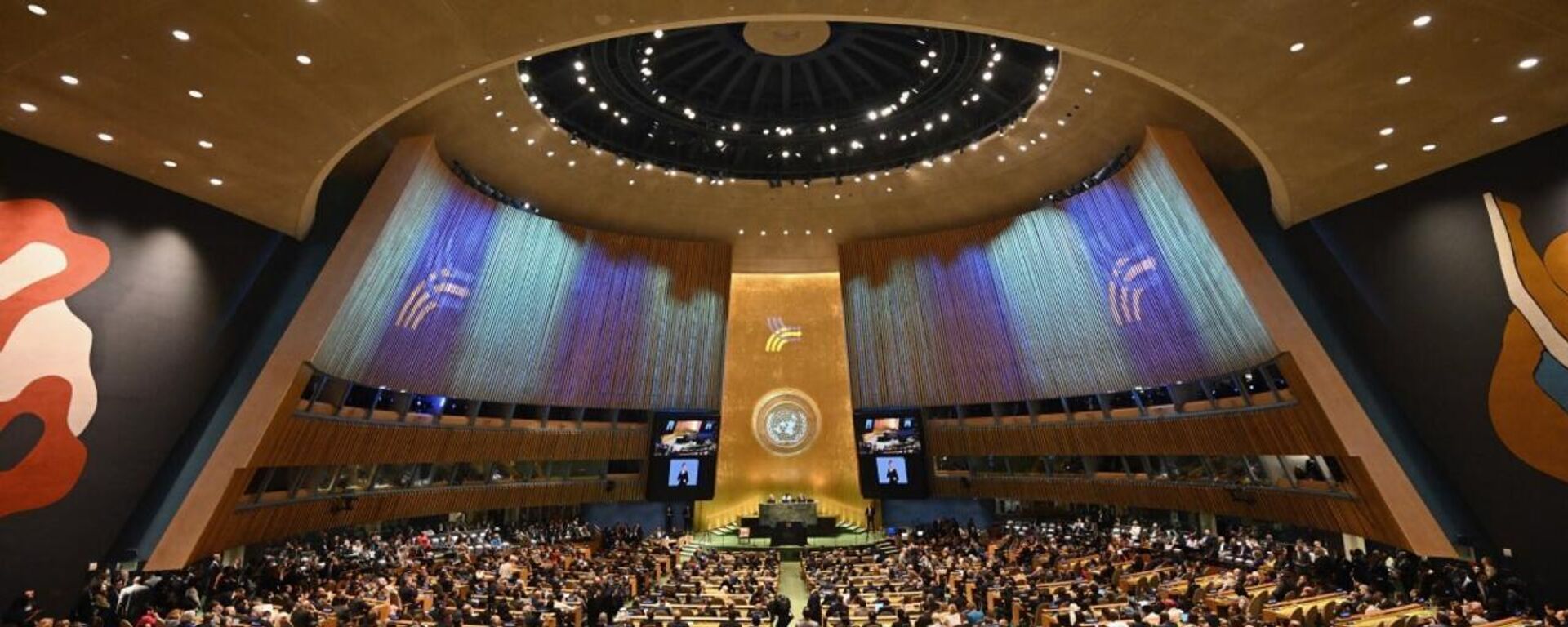 اجتماع في مقر الأمم المتحدة لمناقشة حل الدولتين في الصراع الإسرائيلي الفلسطيني - سبوتنيك عربي, 1920, 28.07.2025