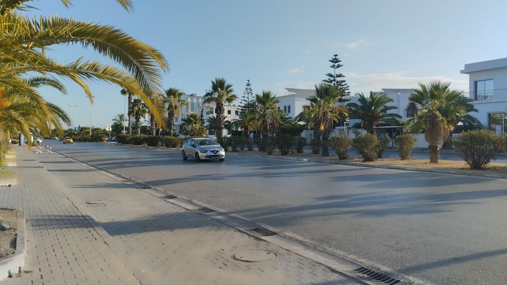 تونس: شلل في قطاع النقل العمومي بسبب إضراب عام تونس: شلل في قطاع النقل العمومي بسبب إضراب عام - سبوتنيك عربي, 1920, 16.06.2026
