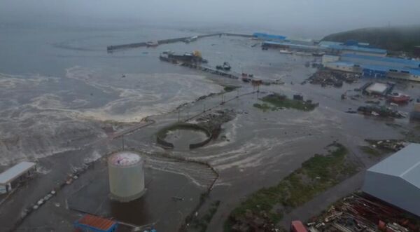 الخدمة الجيوفيزيائية التابعة لأكاديمية العلوم الروسية تنشر لقطات من آثار الزلزال في منطقة سيفيروكوريلسك. - سبوتنيك عربي