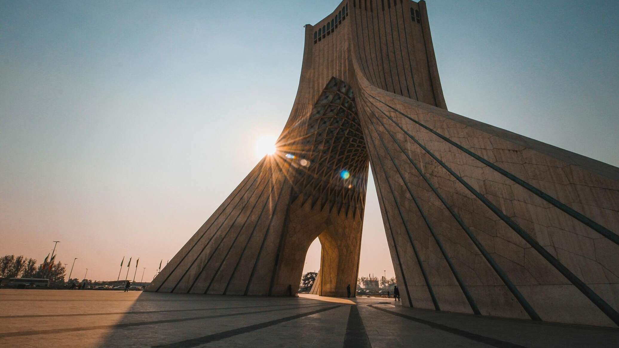 إيران: الحوار مع الترويكا الأوروبية بشأن الملف النووي يواجه "تعقيدات متزايدة"
