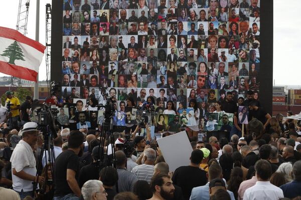 أهالي ضحايا انفجار مرفأ بيروت يحيون الذكرى الخامسة للفاجعة  - سبوتنيك عربي