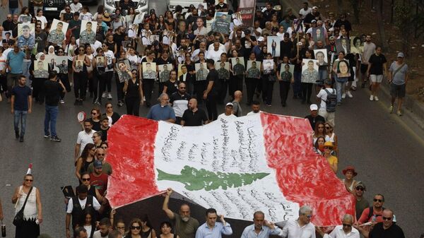 أهالي ضحايا انفجار مرفأ بيروت يحيون الذكرى الخامسة للفاجعة  - سبوتنيك عربي