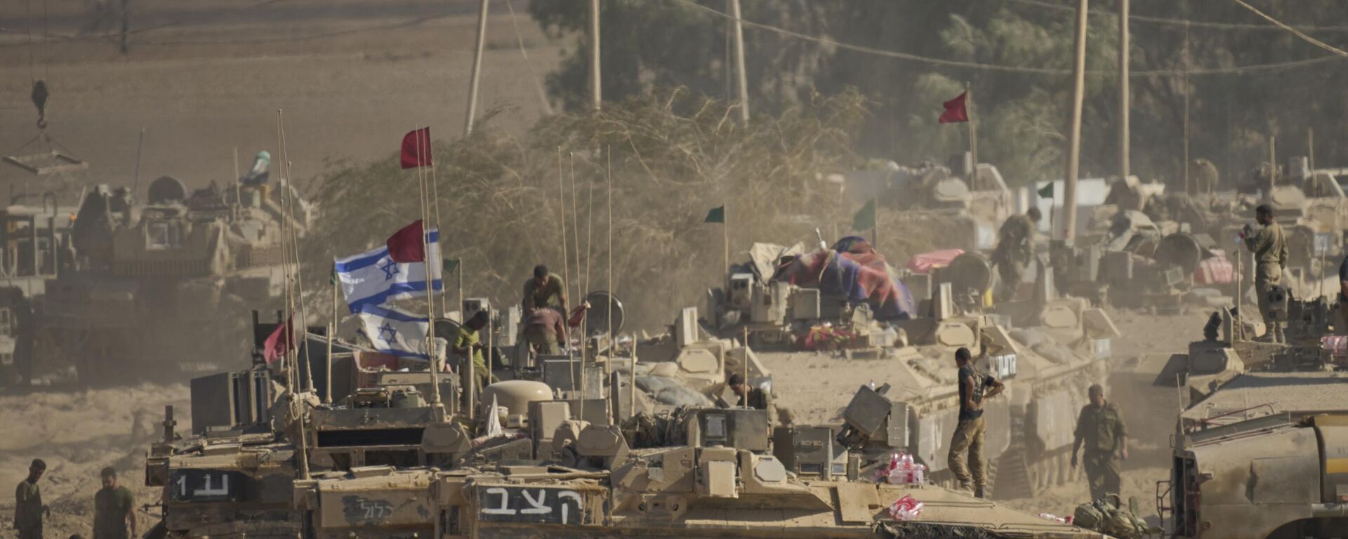 قوات إسرائيلية بالقرب من حدود قطاع غزة  - سبوتنيك عربي, 1920, 06.09.2025