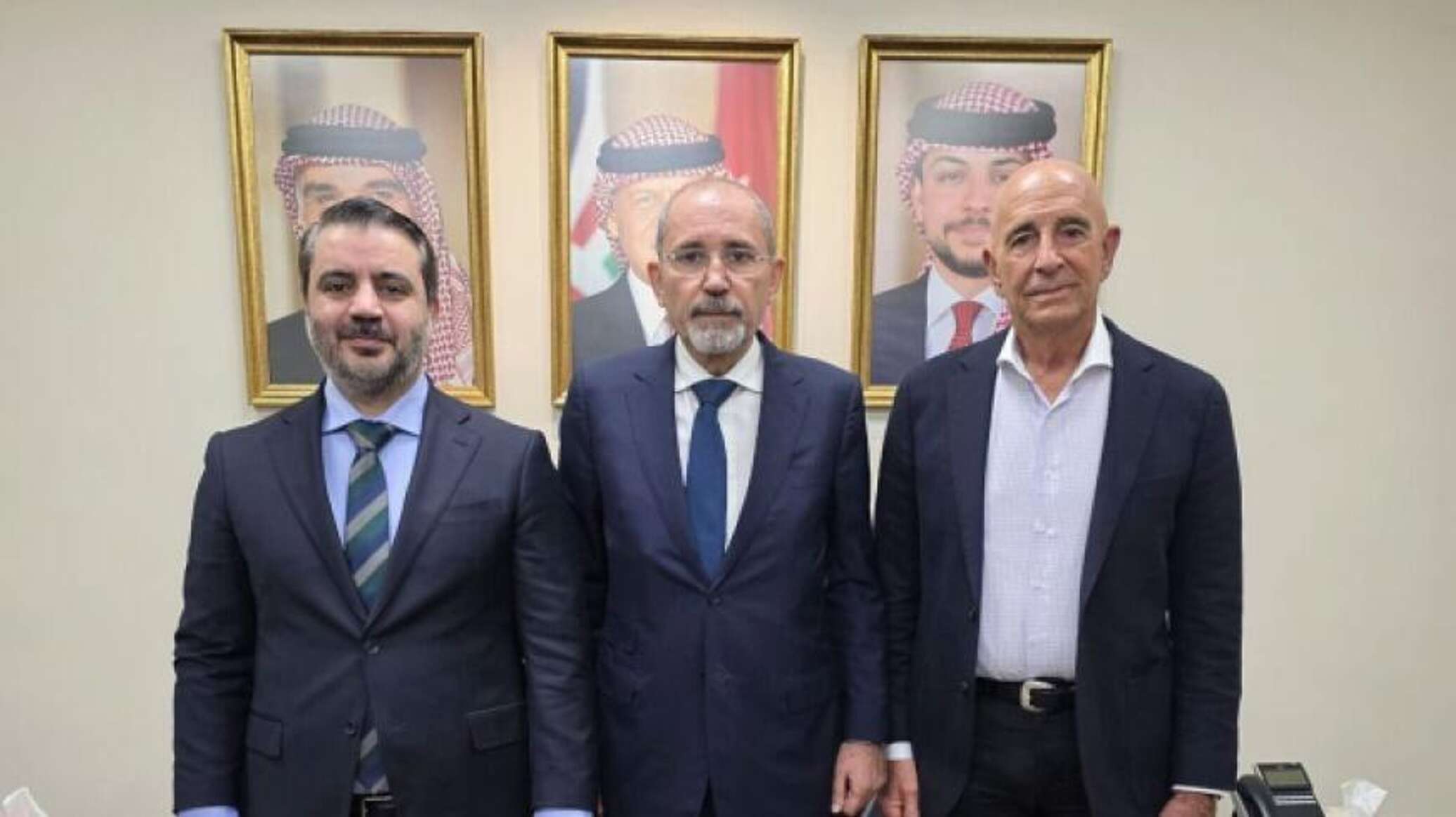الخارجية الأردنية تؤكد انعقاد اجتماع سوري أمريكي في عمان لبحث الأوضاع في سوريا