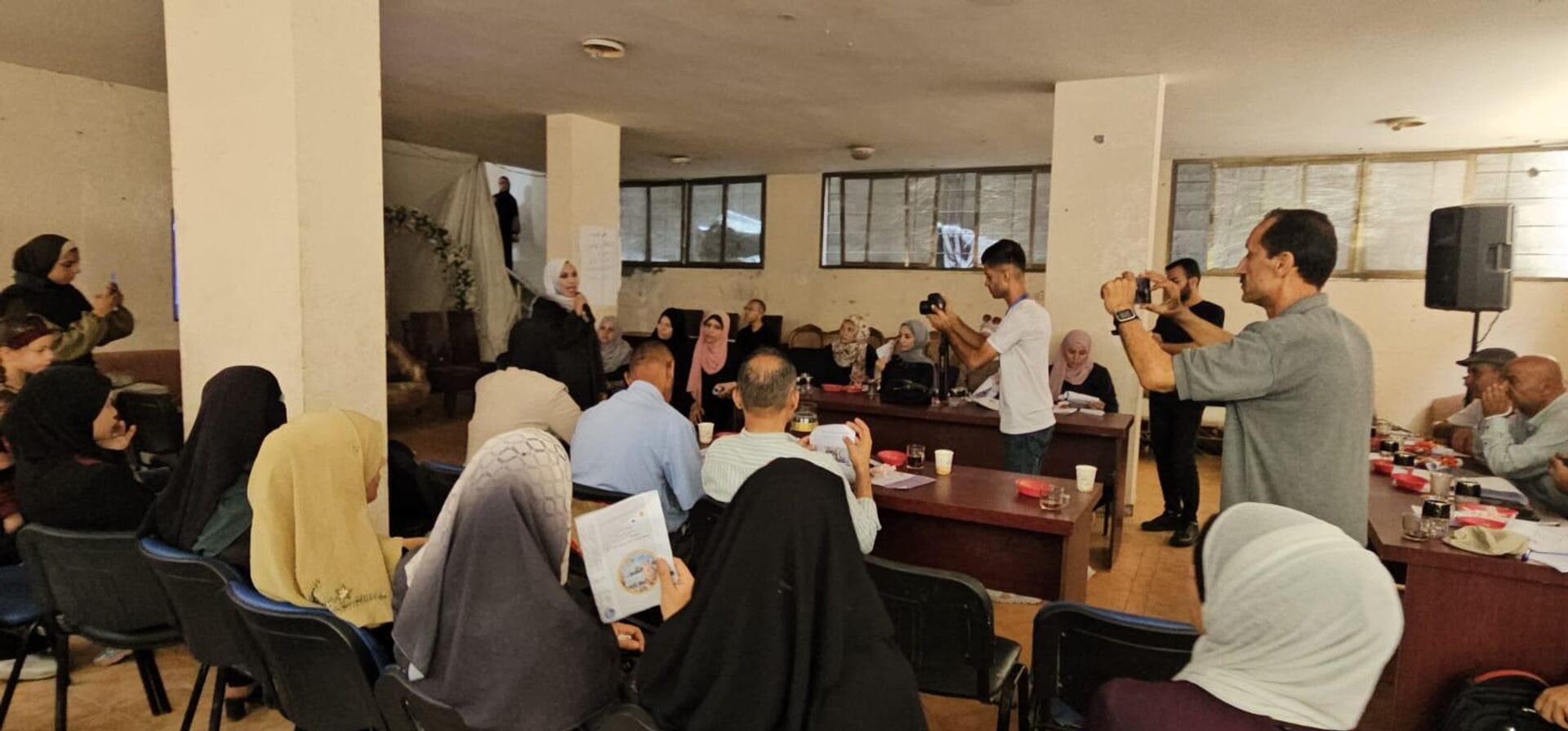 ورشة تناقش أهمية المبادرات التعليمية في قطاع غزة وسط الحرب - سبوتنيك عربي, 1920, 11.08.2025