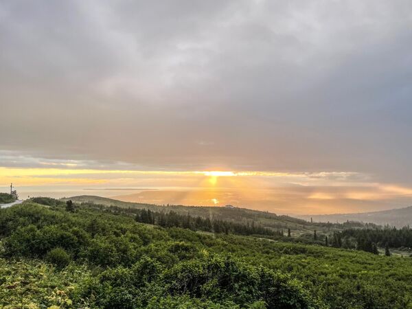 صورة من محيط مدينة أنكوريج في ألاسكا. - سبوتنيك عربي