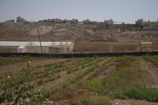 تدمير الآبار والينابيع وتعطيش السكان جنوبي الضفة الغربية   - سبوتنيك عربي