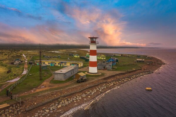 منارة كاشكارانتسيفسكي على ساحل تيرسكي على البحر الأبيض. - سبوتنيك عربي