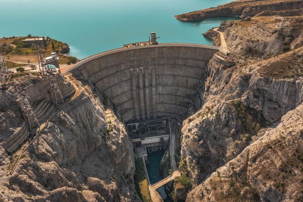 محطة تشيركي الكهرومائية في داغستان، ويعتبر سدها ثاني أعلى سد في روسيا. - سبوتنيك عربي