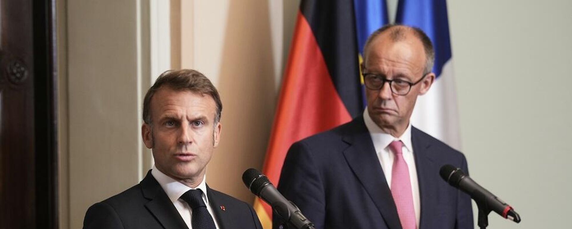 المستشار الألماني، فريدريتش ميرتس، والرئيس الفرنسي، إيمانويل ماكرون - سبوتنيك عربي, 1920, 01.09.2025