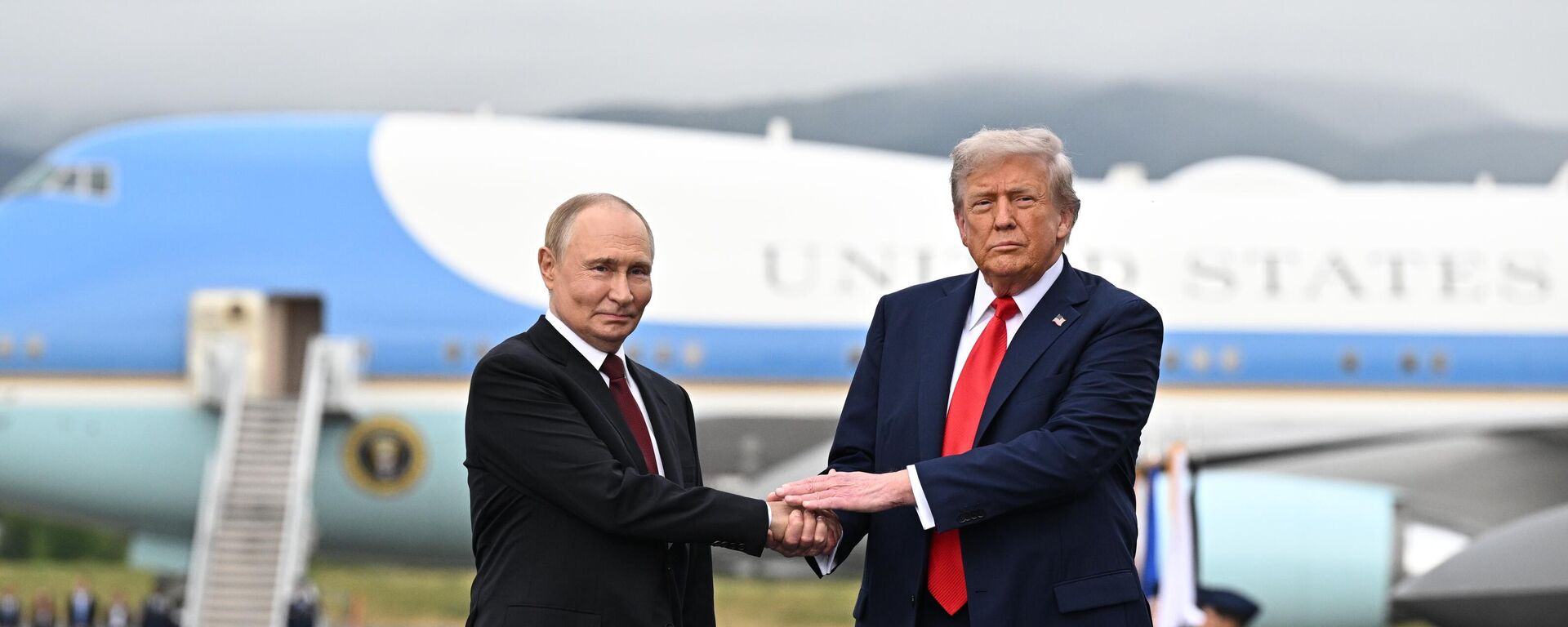 اجتماع رئيسي روسيا والولايات المتحدة في ألاسكا - سبوتنيك عربي, 1920, 19.08.2025