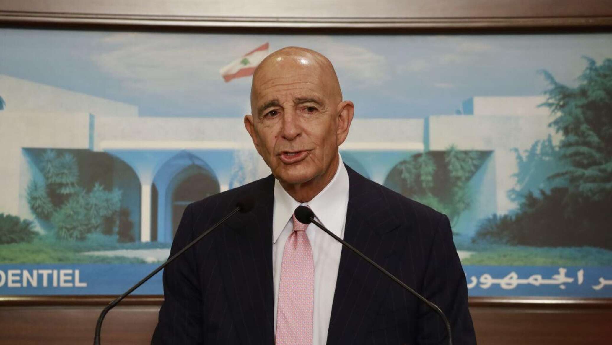 كيف رد لبنان على دعوة براك بـ"قطع رأس الأفعى"