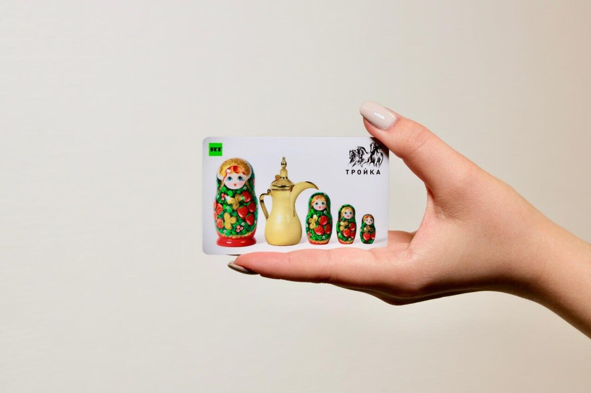 وجهتكم الأفضل!.. اللغة العربية والدلة تزين شوارع موسكو ترحيبا بالزوار العرب  - سبوتنيك عربي, 1920, 18.08.2025