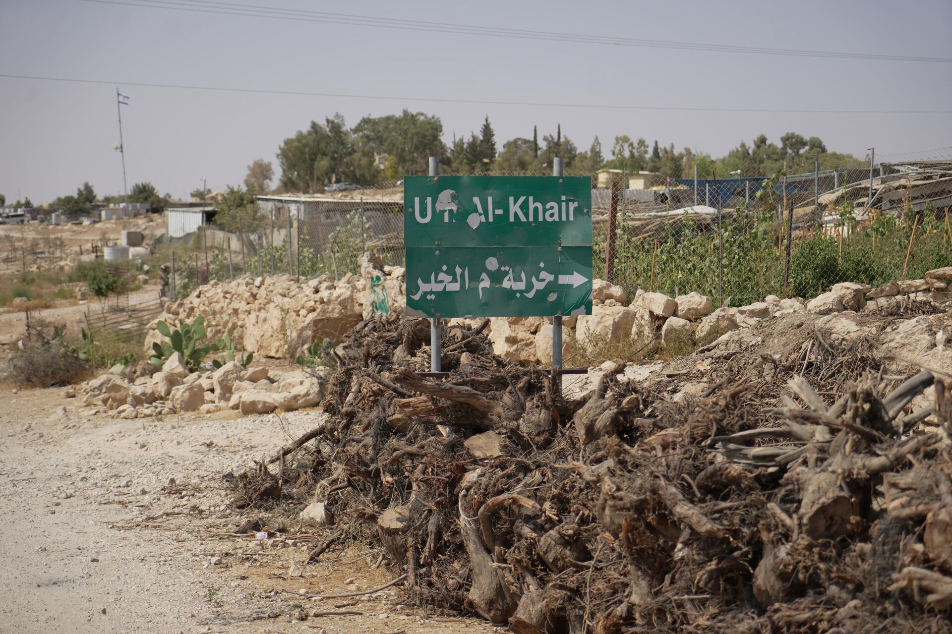 الاستيطان يلتهم التجمعات البدوية جنوبي الضفة الغربية  - سبوتنيك عربي, 1920, 20.08.2025