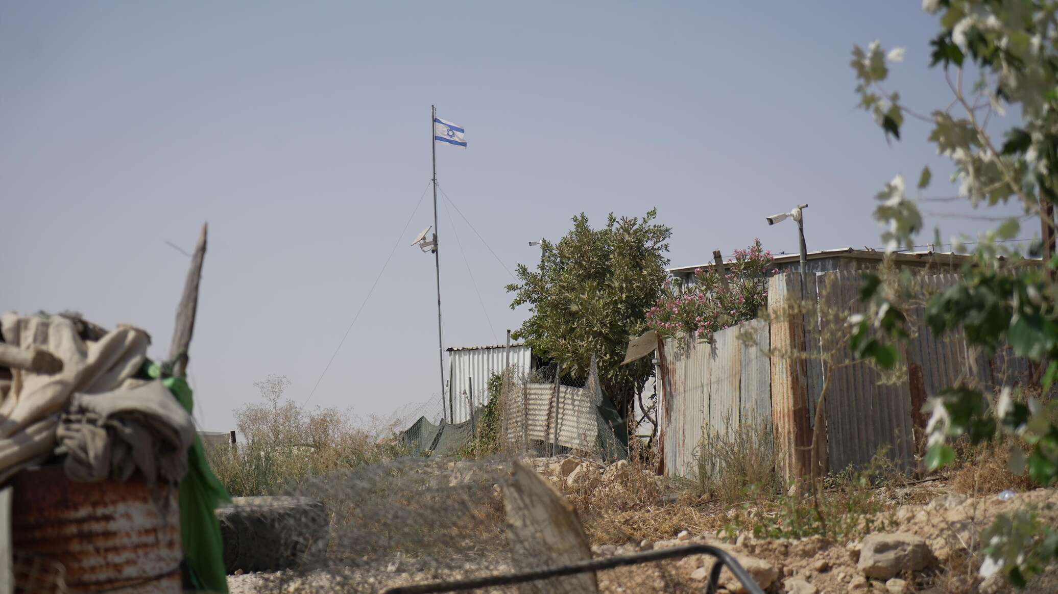 مسؤول فلسطيني: الاستيطان الرعوي أداة استراتيجية لتهجير البدو والسيطرة على الأرض