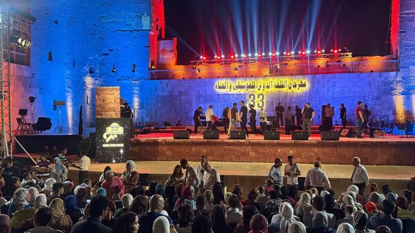 ليلة فلسطينية.. فرقة كنعان وإيهاب توفيق يشعلان حماس جمهور مهرجان القلعة - سبوتنيك عربي