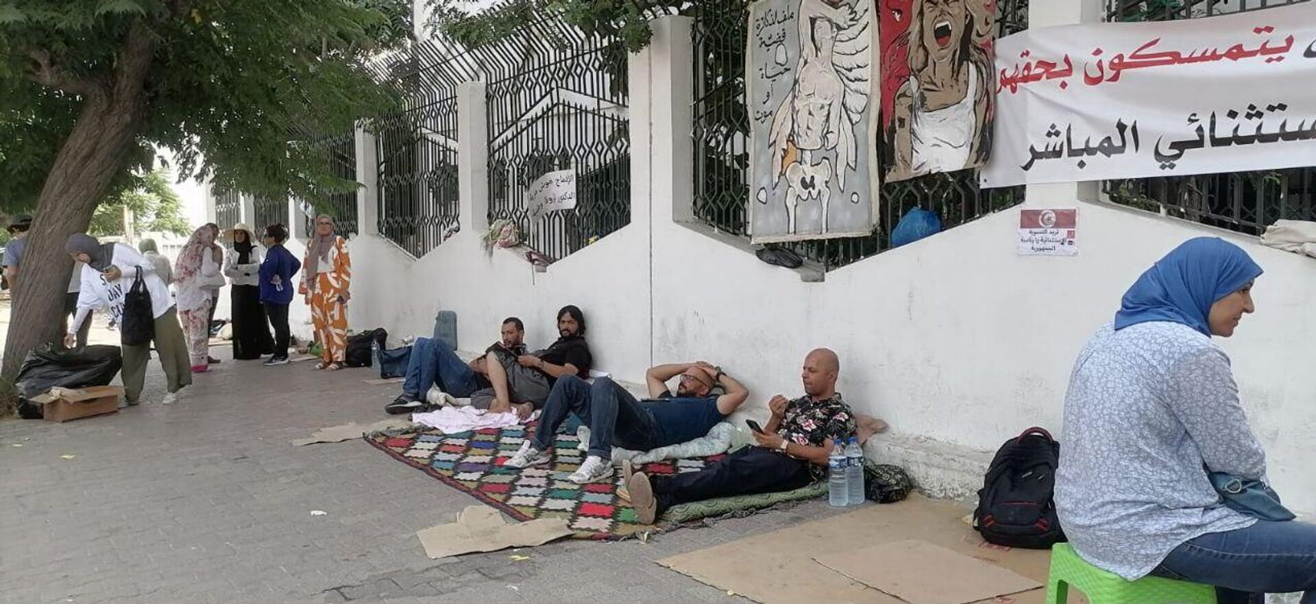 تونس: خريجو شهادة الدكتوراه العاطلون عن العمل  - سبوتنيك عربي, 1920, 21.08.2025