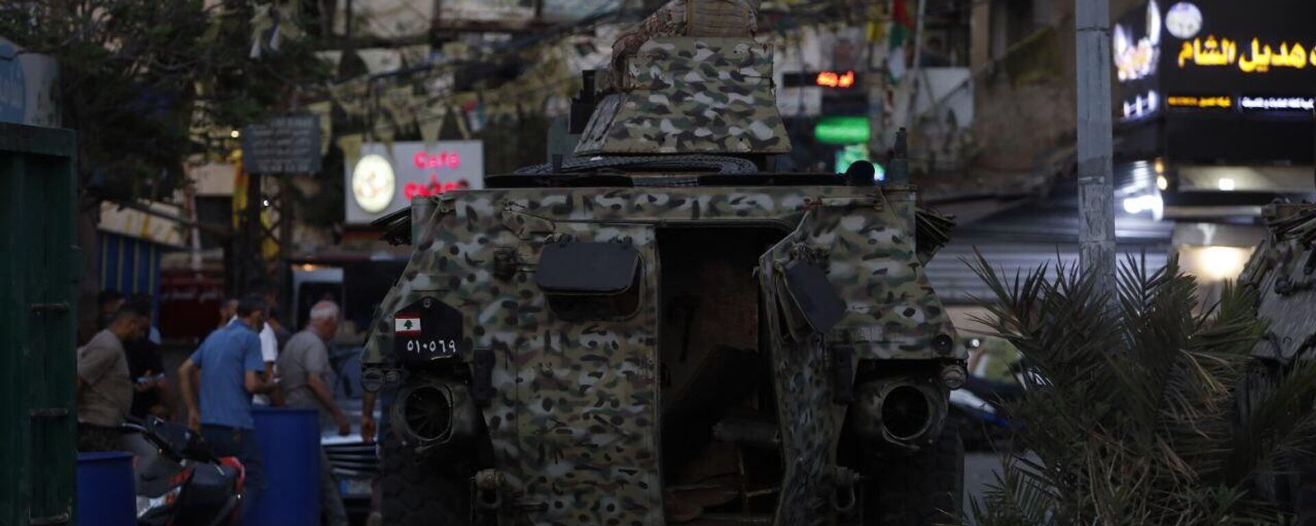 حركة فتح تسلم شاحنة محملة بالأسلحة من المخيمات الفلسطينية في لبنان إلى الجيش اللبناني - سبوتنيك عربي, 1920, 23.12.2025