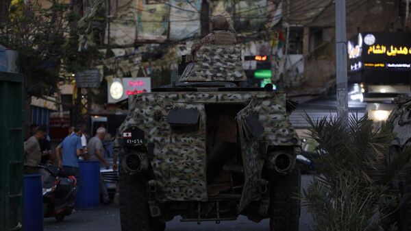 حركة فتح تسلم شاحنة محملة بالأسلحة من المخيمات الفلسطينية في لبنان إلى الجيش اللبناني - سبوتنيك عربي