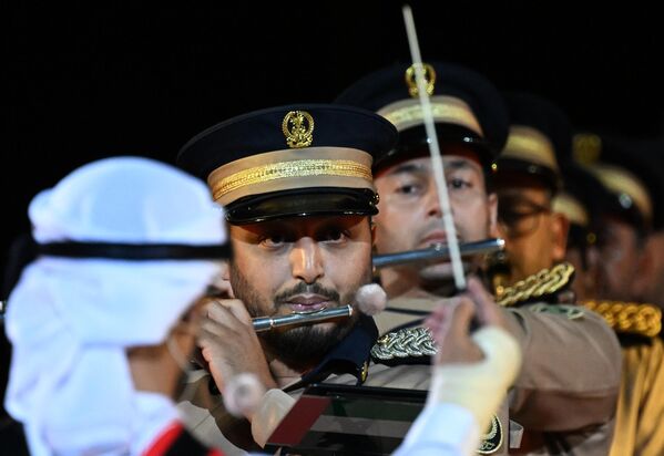 أوركسترا أكاديمية شرطة الشارقة (الإمارات العربية المتحدة) في بروفة حفل افتتاح المهرجان الدولي الـ17 للموسيقى العسكرية &quot;برج سباسكايا&quot; في الساحة الحمراء بالعاصمة موسكو - سبوتنيك عربي