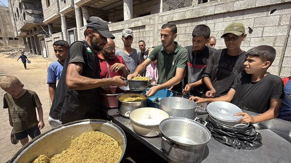 الشيشان ترسل أكثر من ألف طن من المساعدات الإنسانية إلى قطاع غزة
 - سبوتنيك عربي