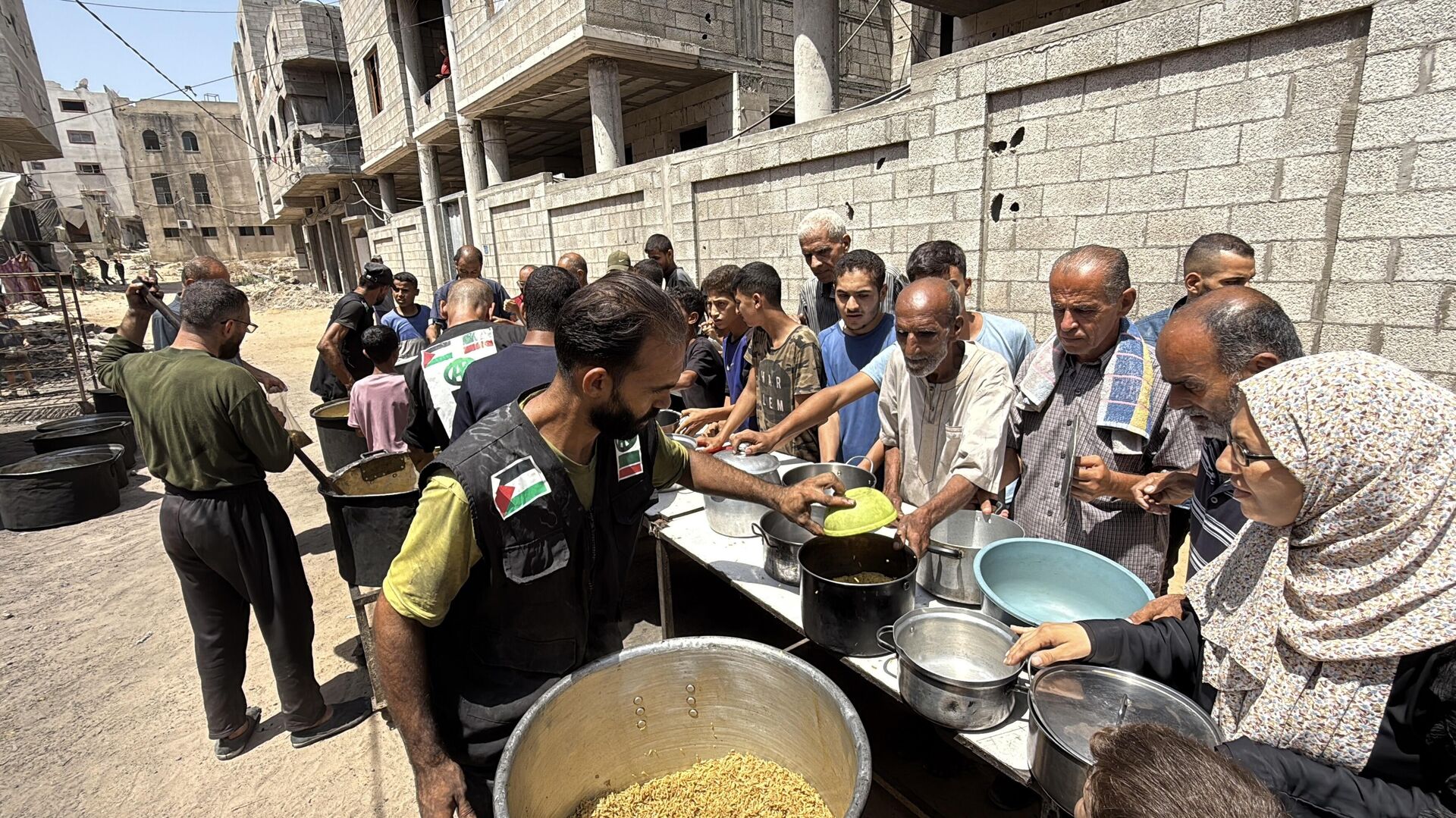 الشيشان ترسل أكثر من ألف طن من المساعدات الإنسانية إلى قطاع غزة
 - سبوتنيك عربي, 1920, 22.08.2025