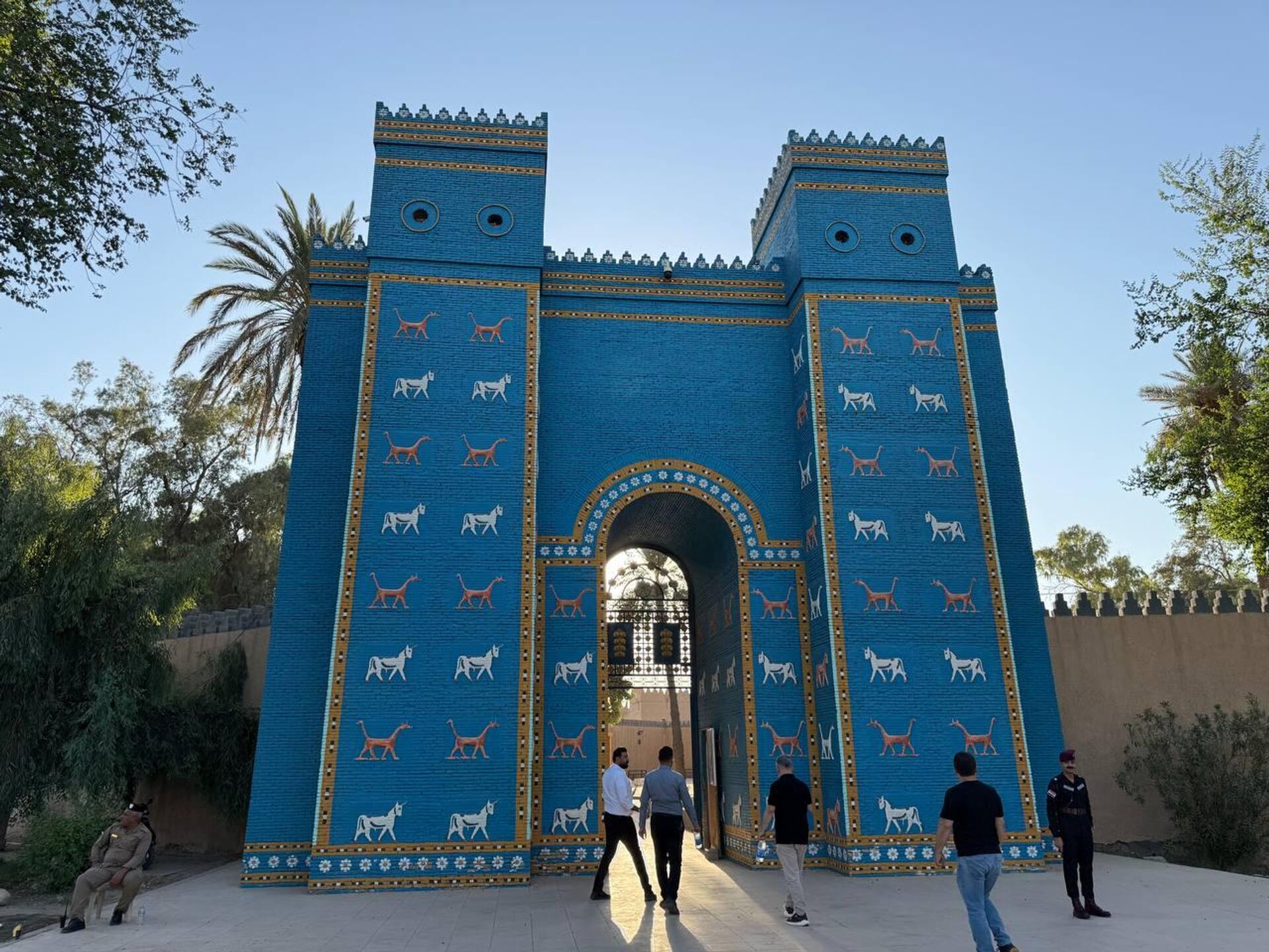 بابل بين العجائب والإهمال.. آثار تاريخية أمام أعين العالم بلا اهتمام - سبوتنيك عربي, 1920, 24.08.2025