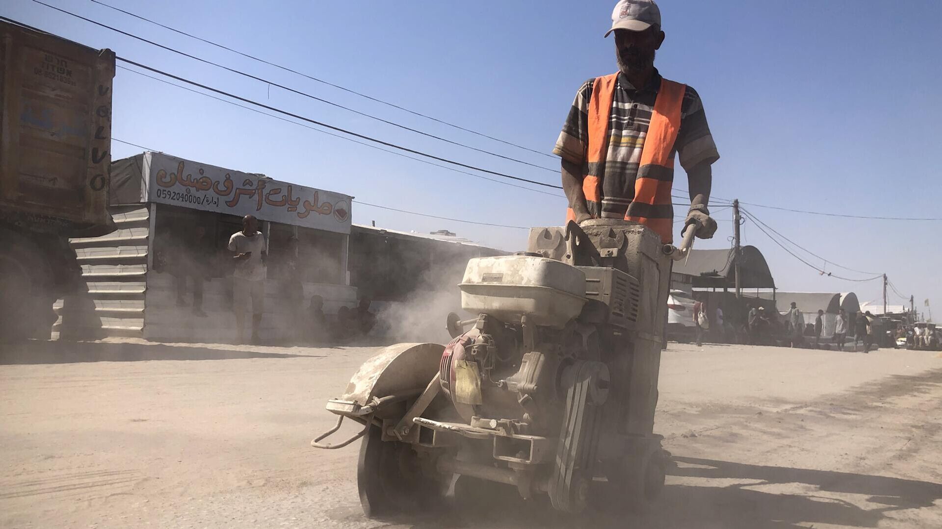 مشروع إمداد المياه المحلاة ينقذ 600 ألف نازح في قطاع غزة من العطش   - سبوتنيك عربي, 1920, 25.08.2025