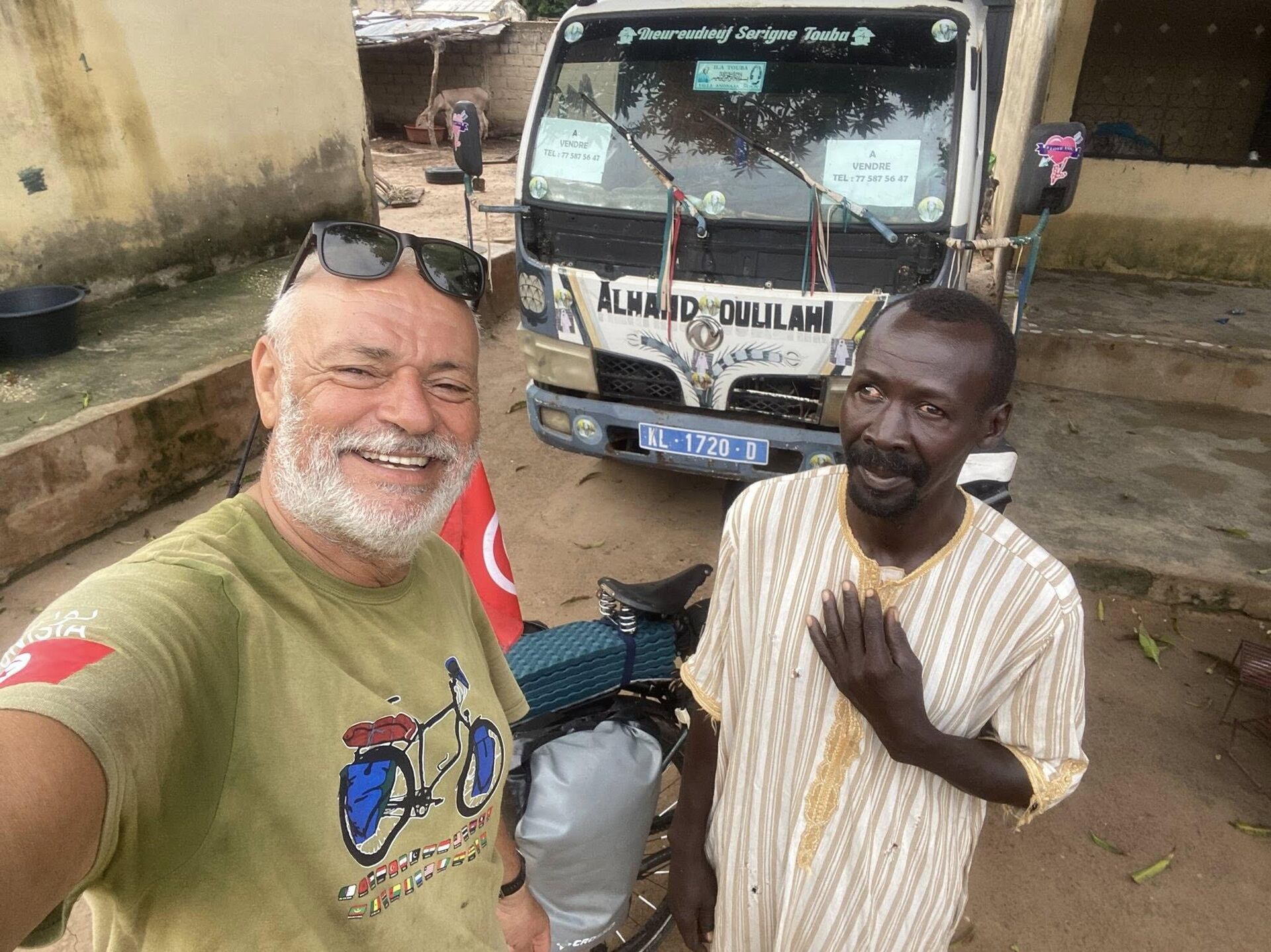 بعد تقاعده...تونسي يسافر في رحلة حول العالم على متن دراجته الهوائية بعد تقاعده...تونسي يسافر في رحلة حول العالم على متن دراجته الهوائية - سبوتنيك عربي, 1920, 26.08.2025