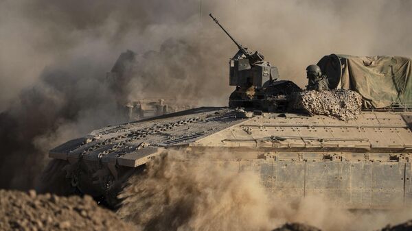 قوات الجيش الإسرائيلي على الحدود مع قطاع غزة - سبوتنيك عربي