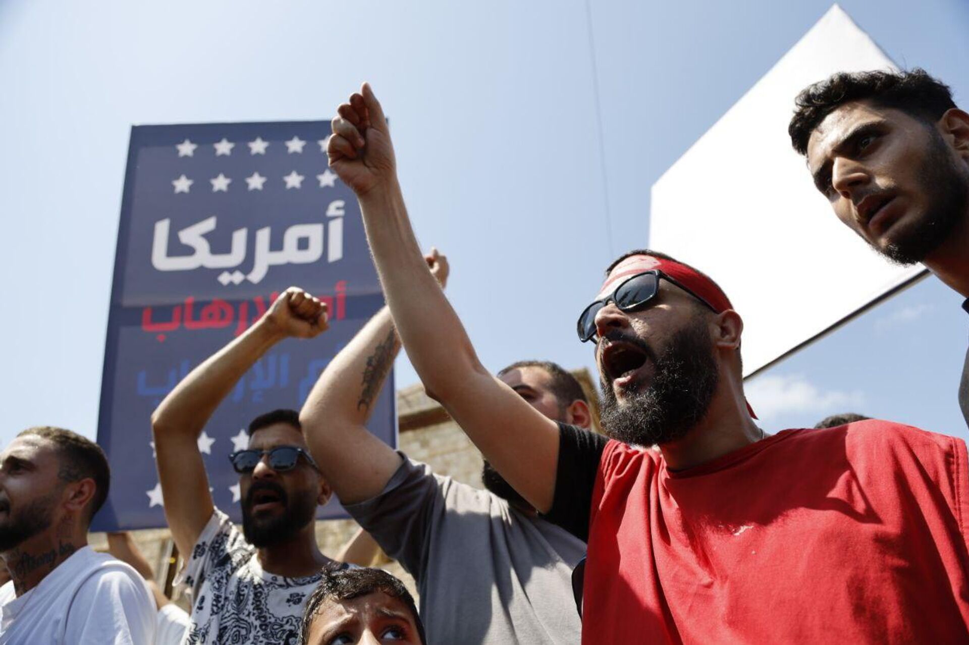 احتجاجات شعبية في صور والخيام بلبنان تجبر المبعوث الأمريكي على إلغاء زيارته - سبوتنيك عربي, 1920, 27.08.2025