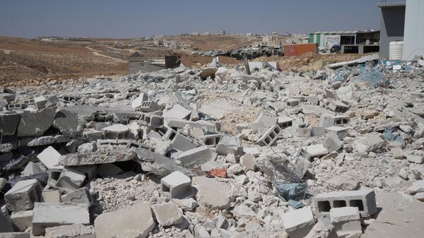 هدم المنشآت الفلسطينية جنوبي الضفة الغربية يحرم مئات الأسر من مصدر رزقها - سبوتنيك عربي