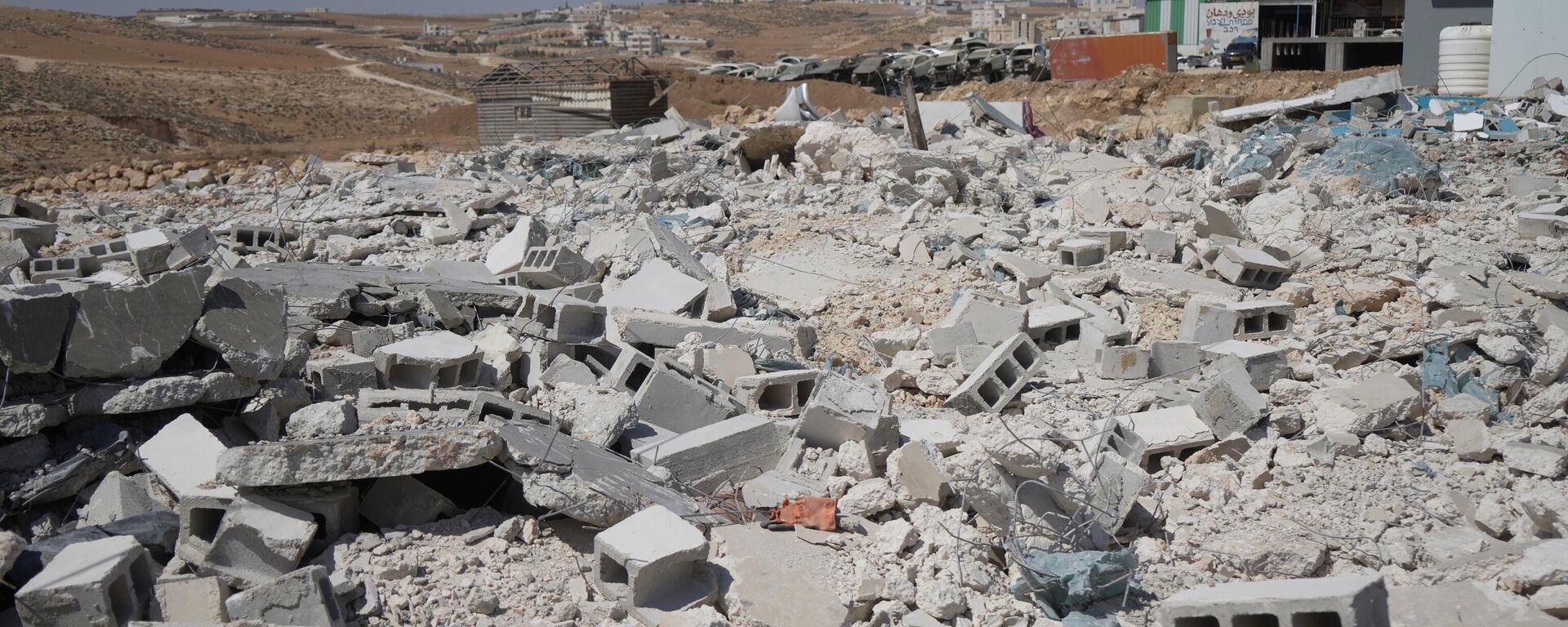 هدم المنشآت الفلسطينية جنوبي الضفة الغربية يحرم مئات الأسر من مصدر رزقها - سبوتنيك عربي, 1920, 29.08.2025