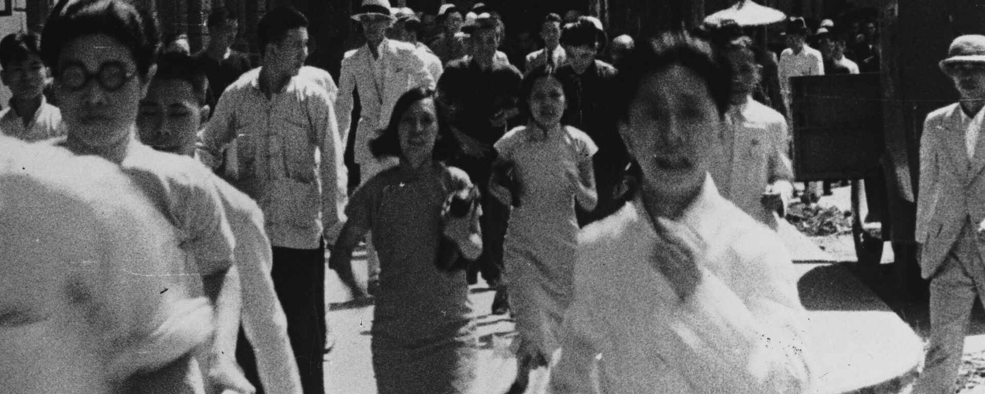 Жители Кантона во время японских бомбардировок в Японо-китайской войне - سبوتنيك عربي, 1920, 02.09.2025