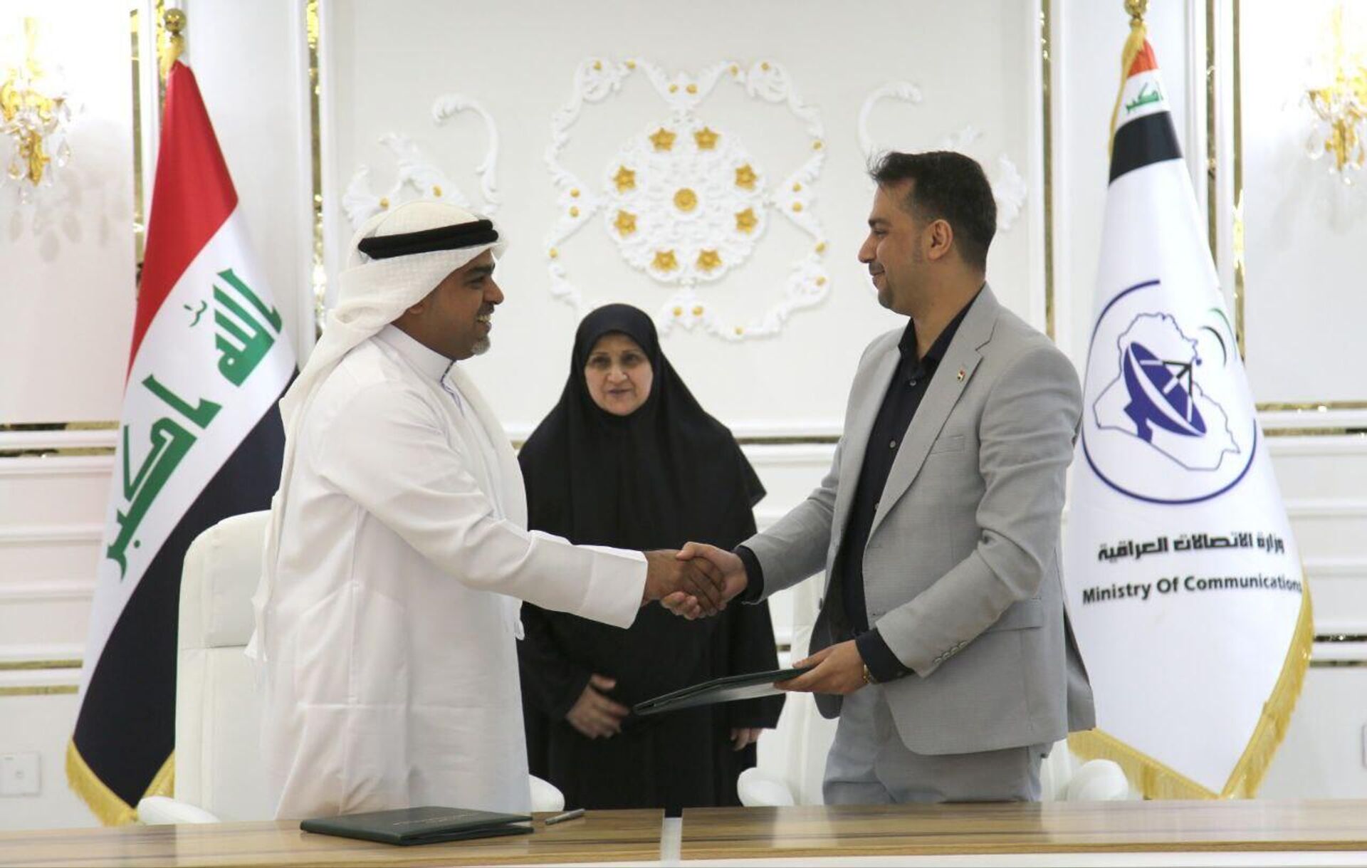 كابل ضوئي يضع العراق على خارطة الإنترنت الدولية - سبوتنيك عربي, 1920, 28.08.2025