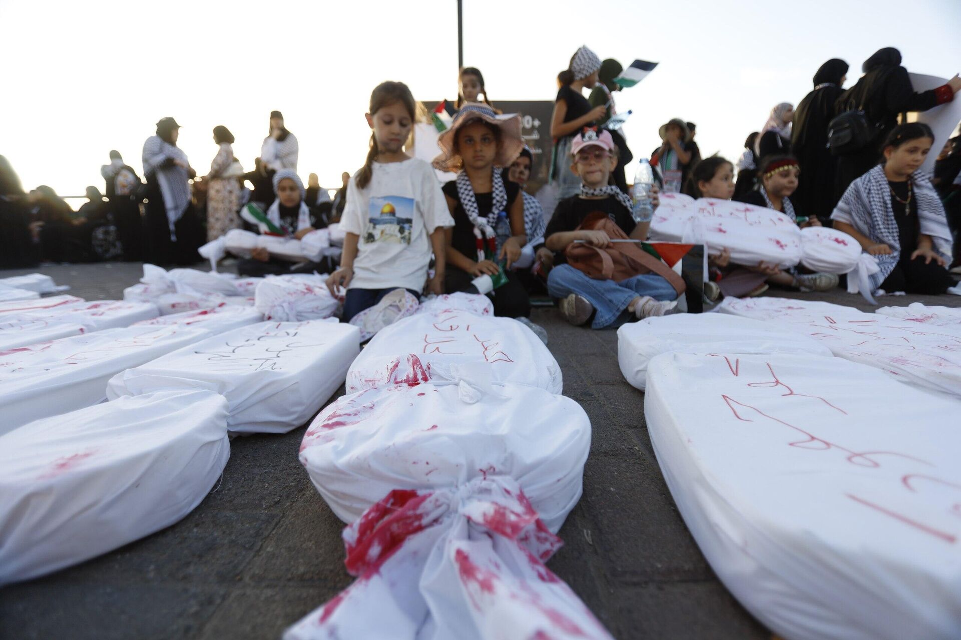 صيدا تناصر غزة... صرخة تضامن مع القطاع ضد الجوع والإبادة
 - سبوتنيك عربي, 1920, 28.08.2025