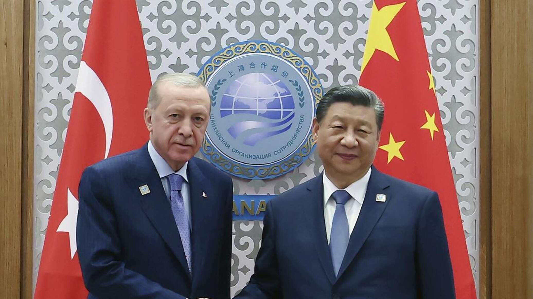 أردوغان يدعو نظيره الصيني لربط "الممر الأوسط" بمبادرة "الحزام والطريق"