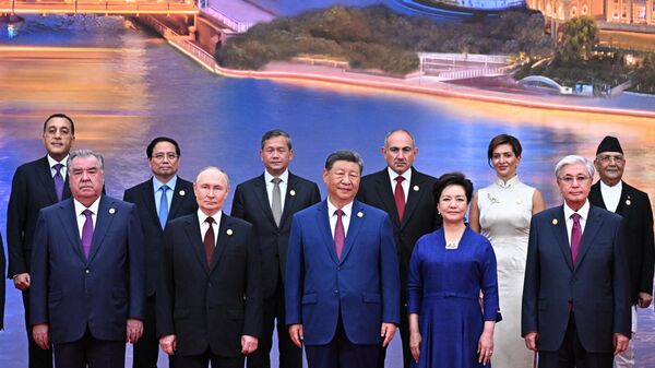 -الرئيس الروسي فلاديمير بوتين يشارك في اجتماع مجلس رؤساء دول منظمة شنغهاي للتعاون  - سبوتنيك عربي