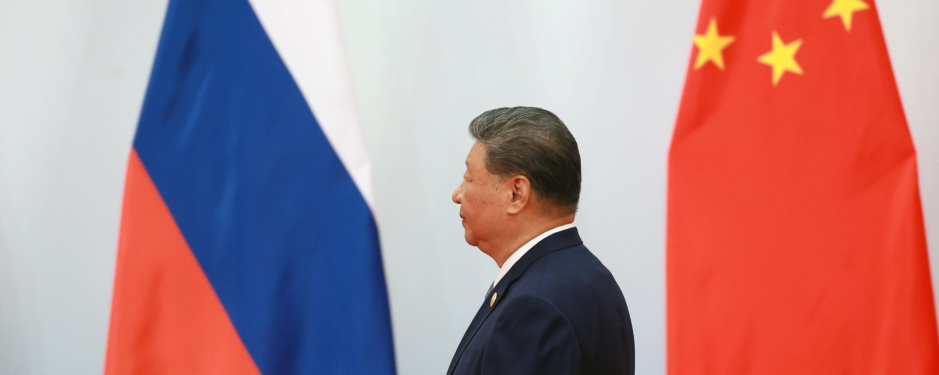 رئيس جمهورية الصين الشعبية شي جين بينغ في حفل الترحيب الرسمي لرؤساء الوفود المشاركين في اجتماع مجلس رؤساء دول منظمة شنغهاي للتعاون في تيانجين. - سبوتنيك عربي, 1920, 01.09.2025