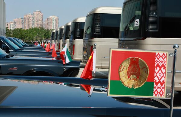 موكب الرئيس البيلاروسي ألكسندر لوكاشينكو، في مركز "ميجيانغ" للمؤتمرات والمعارض في تيانجين - سبوتنيك عربي