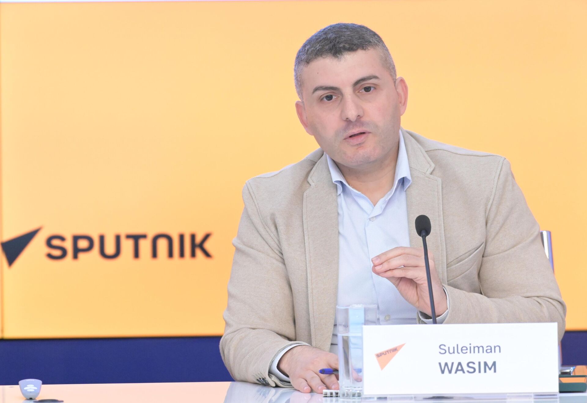 سبوتنيك وأوسبو تنظمان ورشة عمل حول استثمار الذكاء الاصطناعي في الإعلام العربي - سبوتنيك عربي, 1920, 02.09.2025